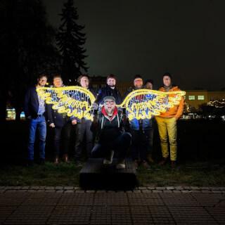 Posíláme pozdrav z vánočního Zlína 🎉🎄🎅

Od 18:30 zahrajeme na Náměstí Míru.
Přejeme krásný předvánoční čas.

Poletíme?