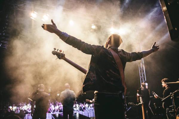 Poletíme? - Velichov (okr. Karlovy Vary), hostinec & penzion U Lípy  / OPEN AIR koncert